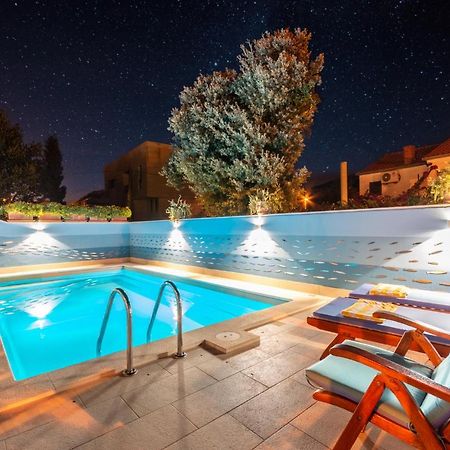 Apartments Villa Camellia - Adults Only Supetar Exterior photo