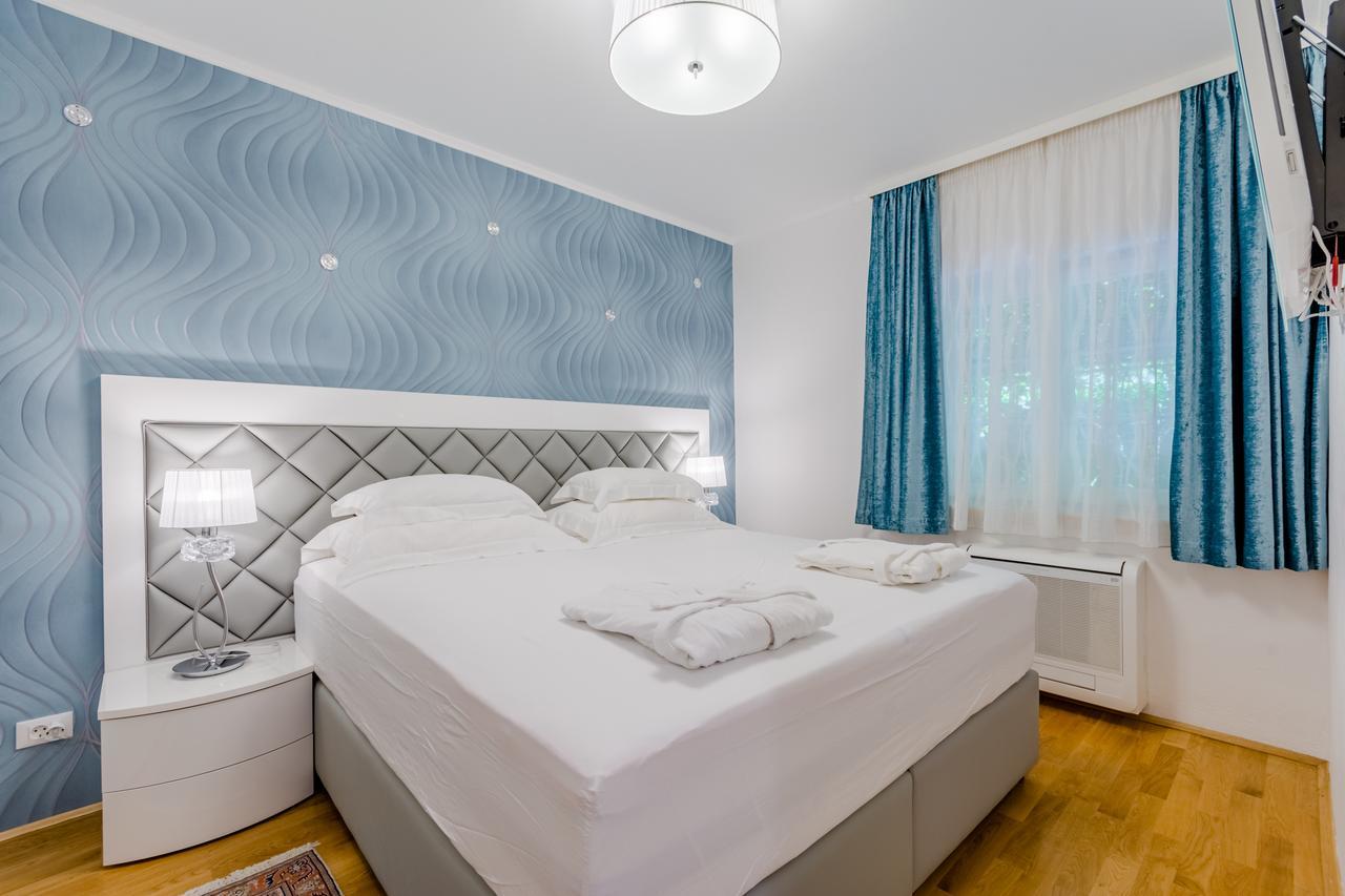 Apartments Villa Camellia - Adults Only Supetar Exterior photo