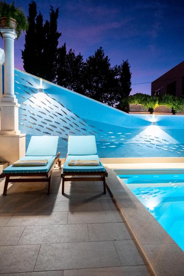 Apartments Villa Camellia - Adults Only Supetar Exterior photo