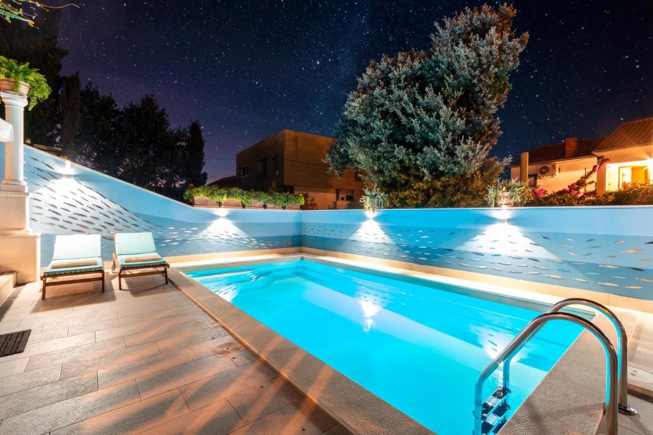 Apartments Villa Camellia - Adults Only Supetar Exterior photo