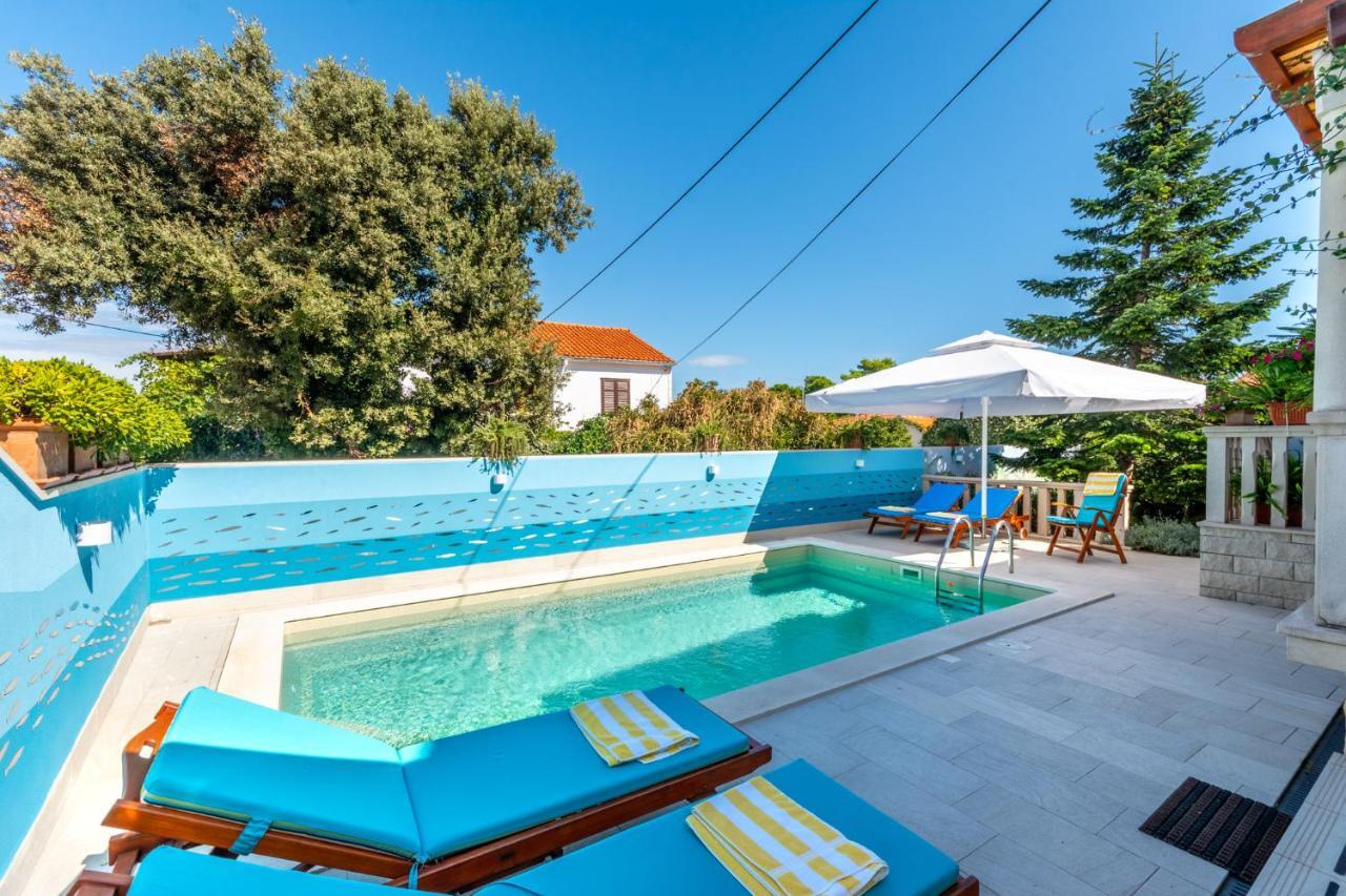 Apartments Villa Camellia - Adults Only Supetar Exterior photo