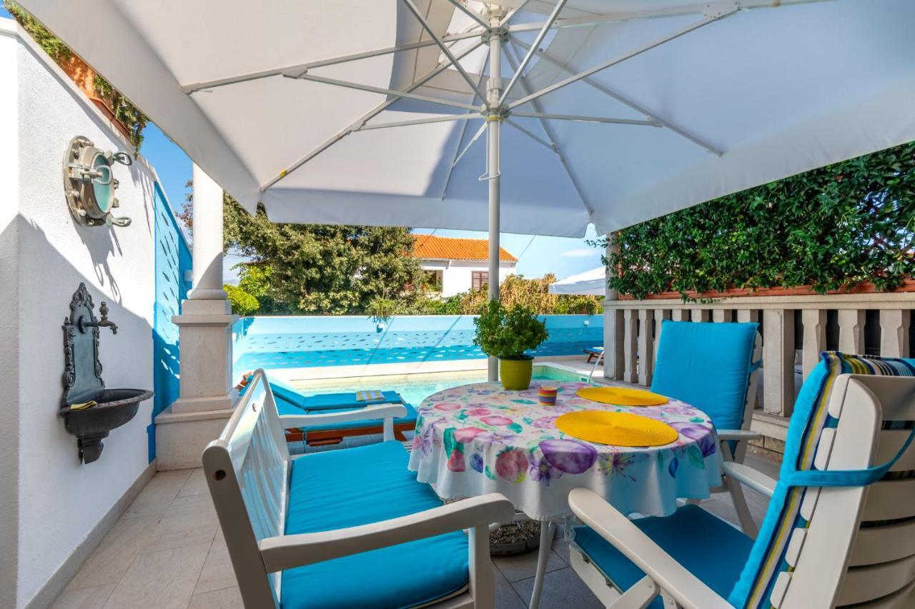 Apartments Villa Camellia - Adults Only Supetar Exterior photo